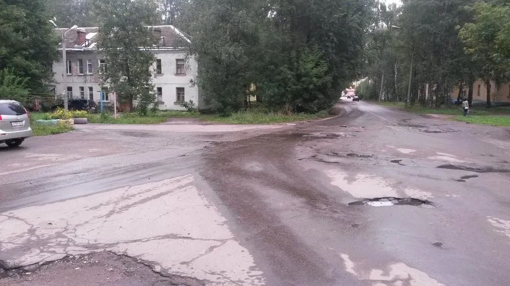 В Ярославле 12-летняя велосипедистка столкнулась с автомобилем