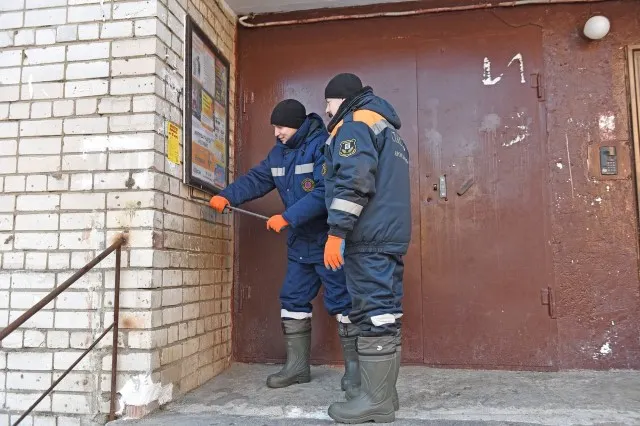 В Ярославле собственники сами начали демонтировать незаконную рекламу