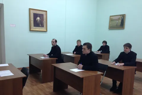 В Ярославской духовной семинарии выпускные экзамены транслируют на все учебные заведения РПЦ