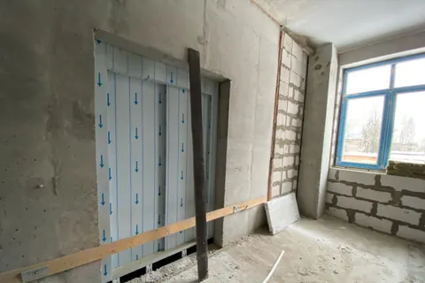 В Ярославле детская поликлиника на улице Попова построена почти наполовину