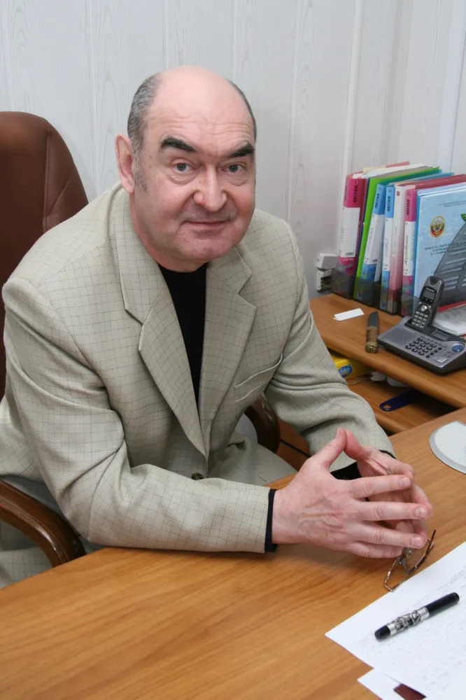 Председатель контрольно-счетной палаты муниципалитета Ярославля Вячеслав Зубенко вступился за военных
