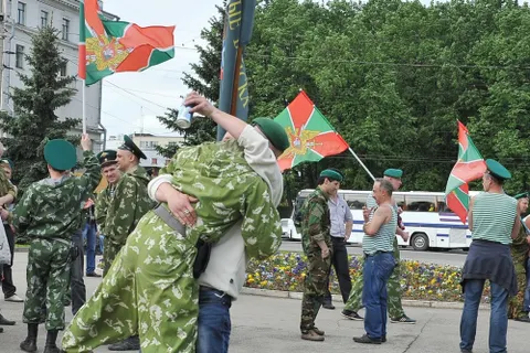 В Ярославле отметили День пограничника. Фоторепортаж