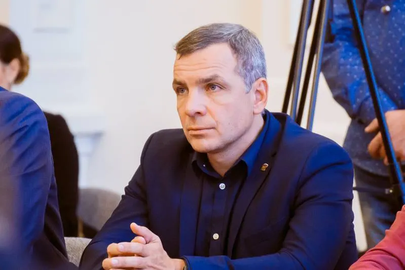 Экс-глава Ярославля отказался от голосования по конфликту интересов Владимира Волкова
