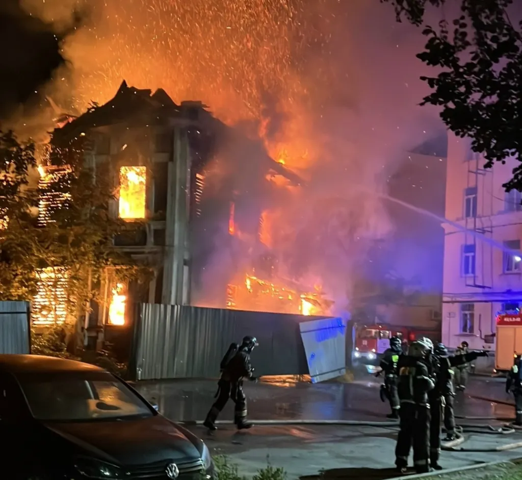 Поджог бывшей больницы в Ярославле может привести к уголовному делу