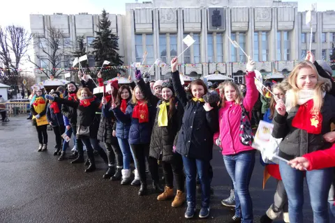 В Ярославле более двух тысяч человек «дали пять» друг другу