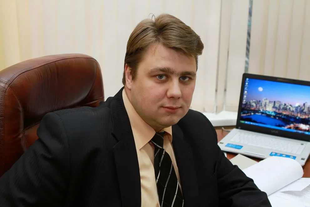 Главный жилищный инспектор Ярославской области Денис Мещеряков лишился своей должности