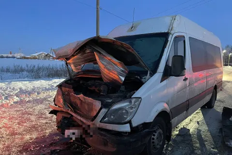 Рейсовый автобус Иваново-Ярославль попал в ДТП из пяти машин