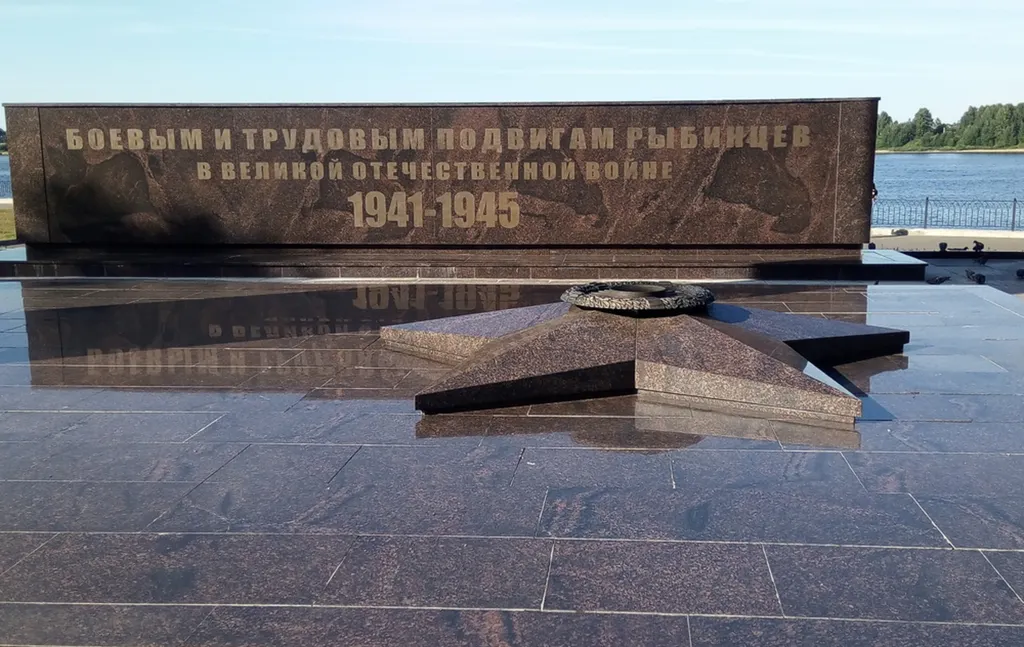 Даже на «Вечный огонь» нужен договор