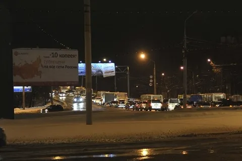 Ярославль увязает в транспортных пробках. Фото