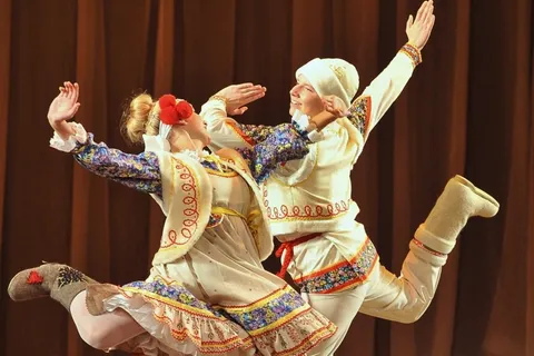 Танцоры на фестивале «Навстречу друг другу» в Ярославле прыгали выше головы. Фоторепортаж