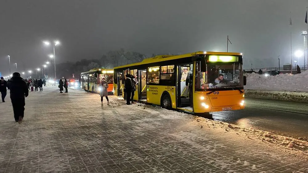 В Ярославле организованы спецрейсы автобусов на выездной хоккей