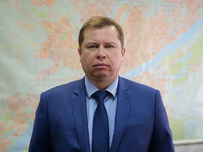 Скандальную ярмарку на улицу Кирова привел новый заммэра по экономике