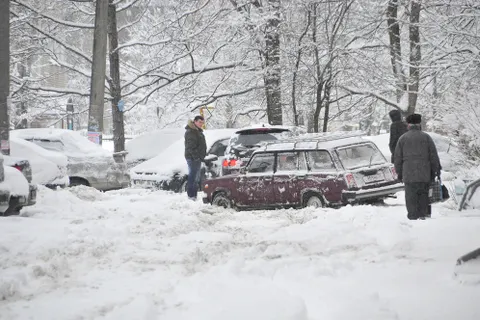 Состояние дворов и крыш в Ярославле критическое