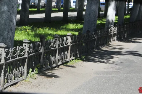 Ярославль День города встречает облезлыми и серым. С фото