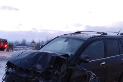 В Ярославской области начался вечер жестянщика: в ДТП есть пострадавшие