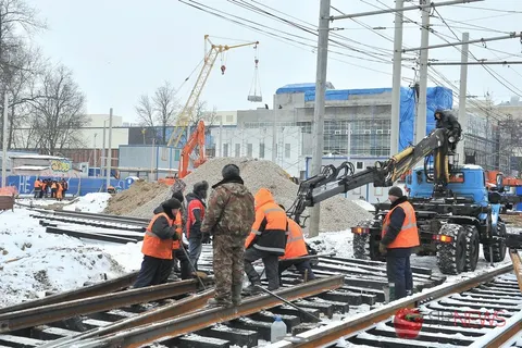 В Ярославле завершаются работы по устройству временного разворотного кольца трамвая. Фоторепортаж