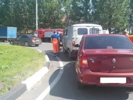 В Ярославле иномарка столкнулась с «УАЗом»