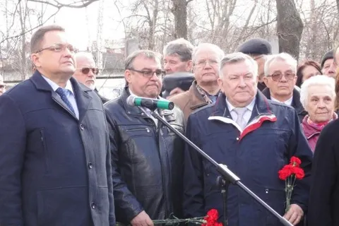 В Ярославле открылся мемориал «Вечная память жителям блокадного Ленинграда»