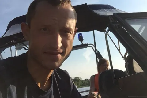 В Ярославле спасли застрявшую на Которосли семью
