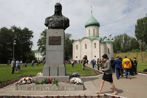 По коням: в Ярославской области оживят Александра Невского
