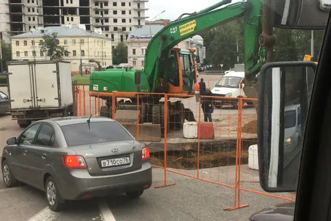 Глобальная пробка в Ярославле: причиной стал национальный проект