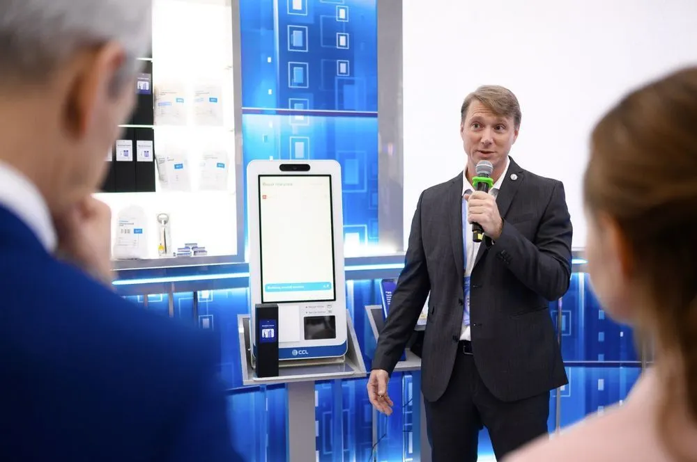 Россияне смогут платить с iPhone во всех терминалах страны