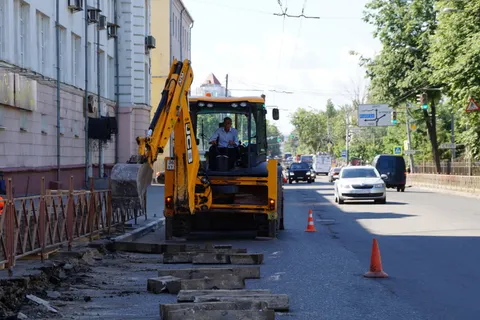 Как в Москве: в Ярославле продолжают менять хорошую плитку