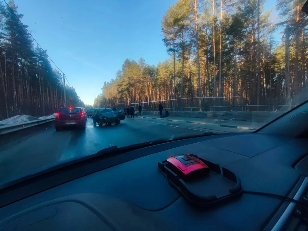 В Ярославле у Игнатовского кладбища столкнулись четыре автомобиля