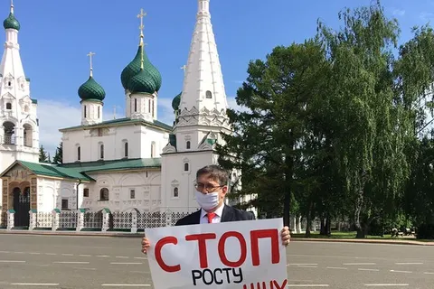В Ярославле депутаты призвали губернатора выйти из бункера