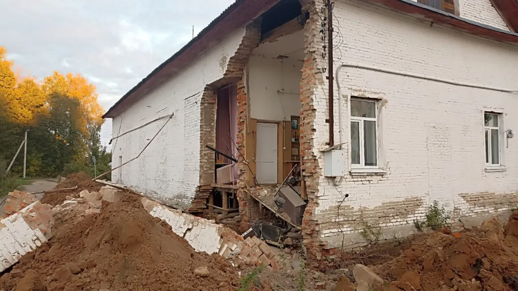 В Ярославской области в ДК рухнула стена