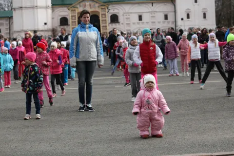 В Ярославле две тысячи человек вышли на общегородскую зарядку