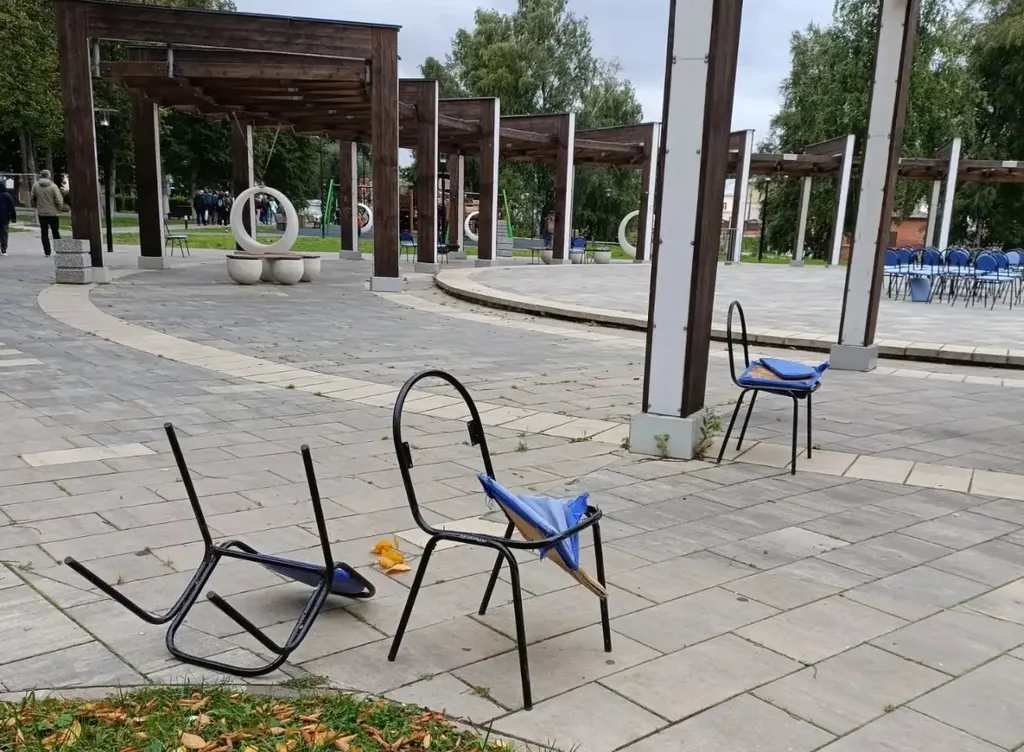 «Тяжёлый след»: в Угличе совершен акт вандализма в парке Победы