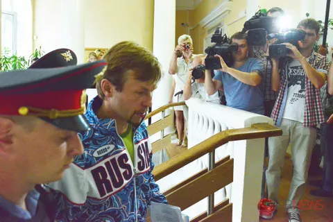 Начала суда над  мэром Ярославля журналисты ждали пять часов. Фоторепортаж