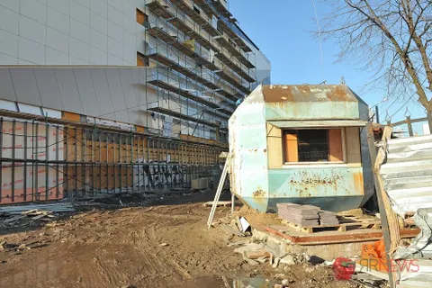 Фасад универмага «Ярославль» почти готов. Фоторепортаж