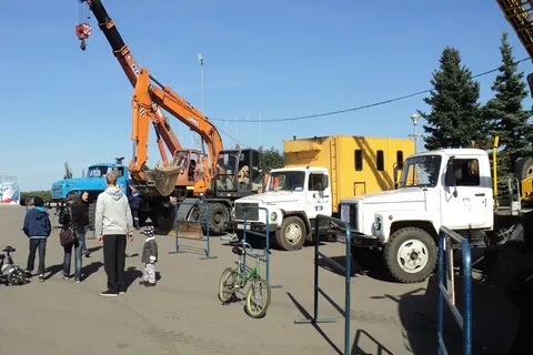 В Рыбинске прошел смотр дорожной техники
