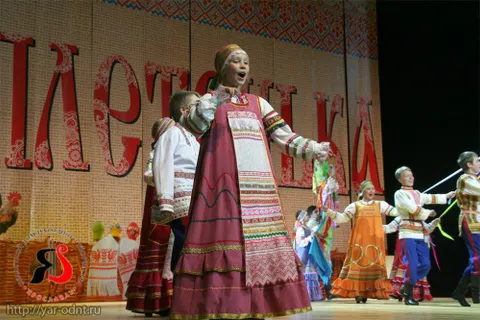 В Ярославле завершился всероссийский фестиваль фольклорных театров «Охочие комедианты»