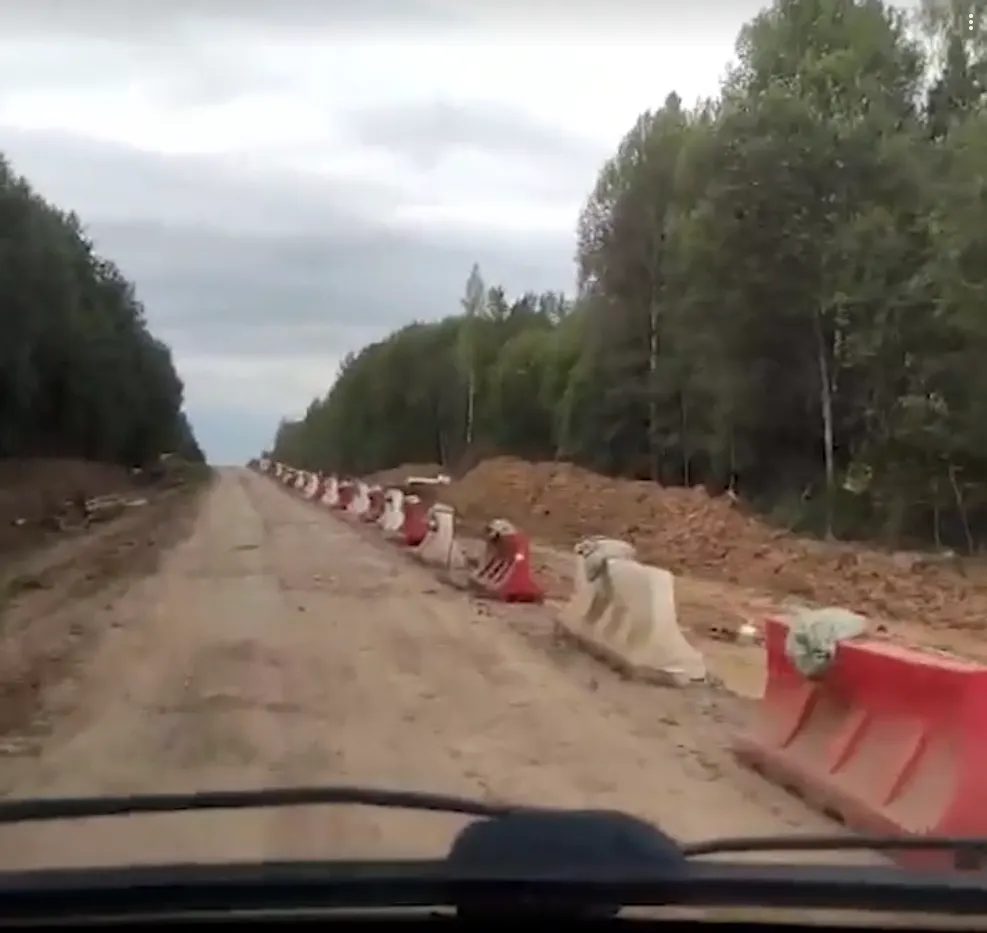 В Ярославской области простаивает ремонт дороги на Кукобой