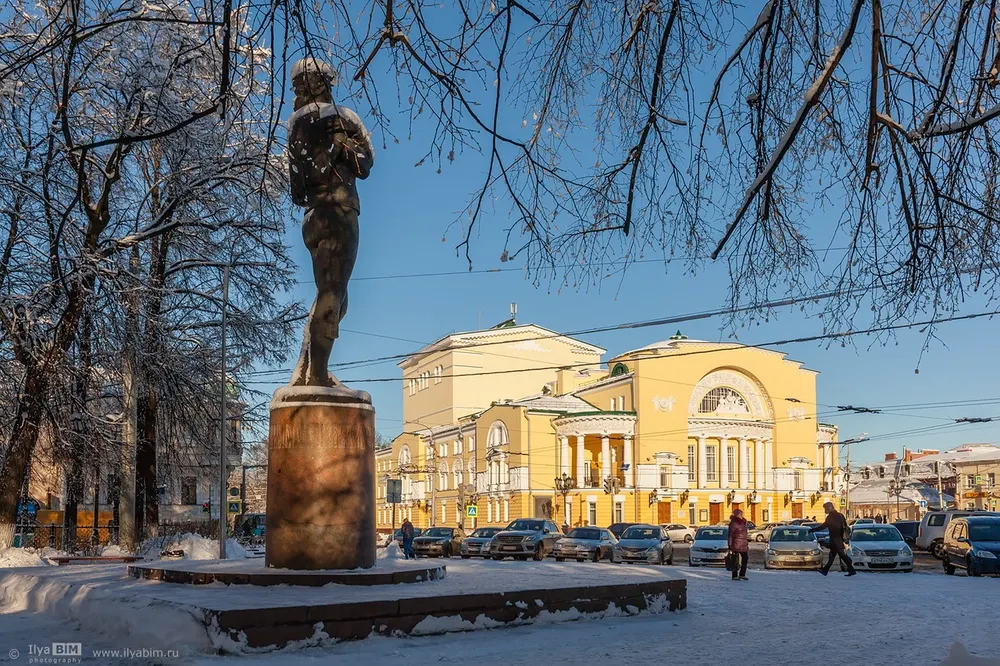 Ярославцев зовут на митинги против объединения театров