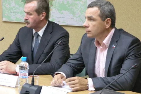 Председатель муниципалитета Ярославля Алексей Малютин принимает поздравления с днем рождения