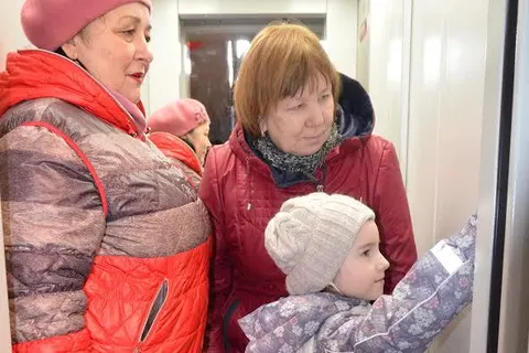 В Тутаеве оснащают дома новыми лифтами