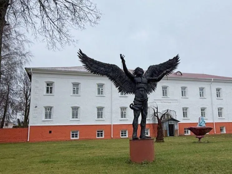 В Мышкине восстанавливают тюремный замок