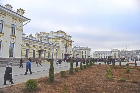 Сергей Ястребов принял участие в открытии реконструированного вокзала в Рыбинске