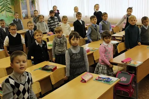 Депутаты муниципалитета побывали в ярославских школах