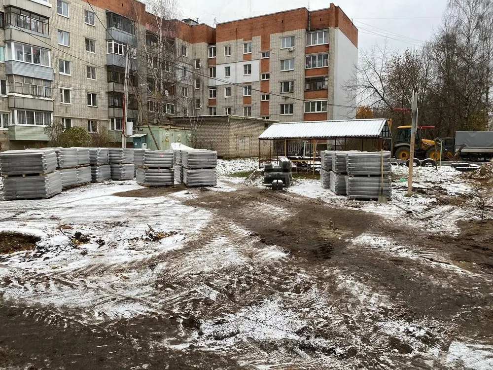 Проблемным двором в Ярославле заинтересовалась прокуратура