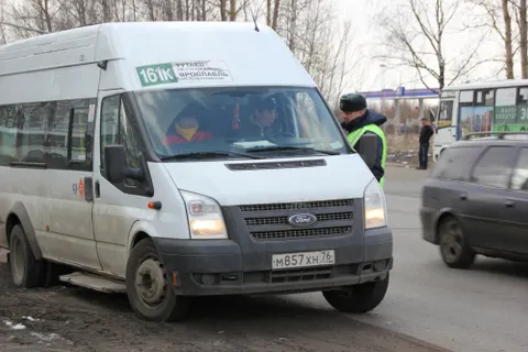 В Ярославле прошел рейд по борьбе с незаконными пассажирскими перевозками