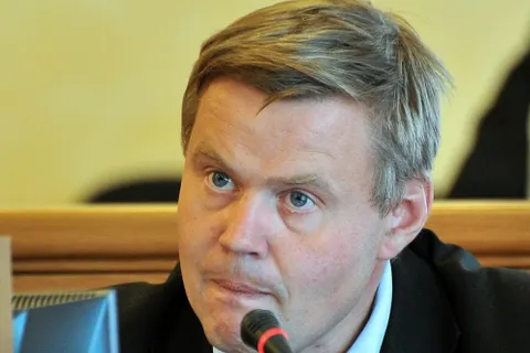 Шестнадцать грустных мгновений из жизни депутатов муниципалитета Ярославля. С фото
