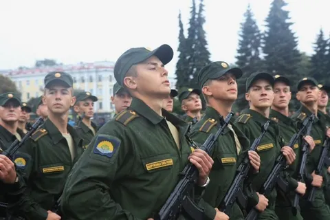 В Ярославле курсанты Военно-космической академии имени Можайского присягнули Родине