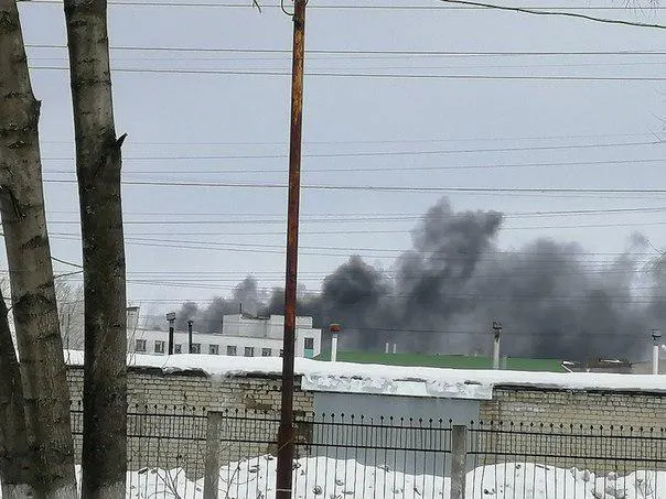 В Ярославле горит Шинный завод