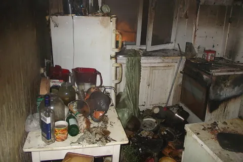 В центре Ярославля полыхала квартира - двое пострадавших