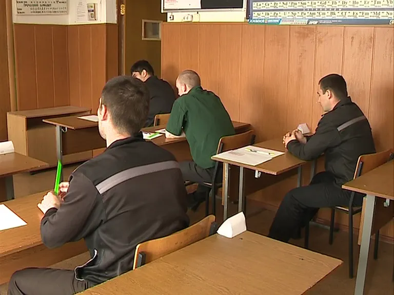 В Ярославской области объединят школы при колониях